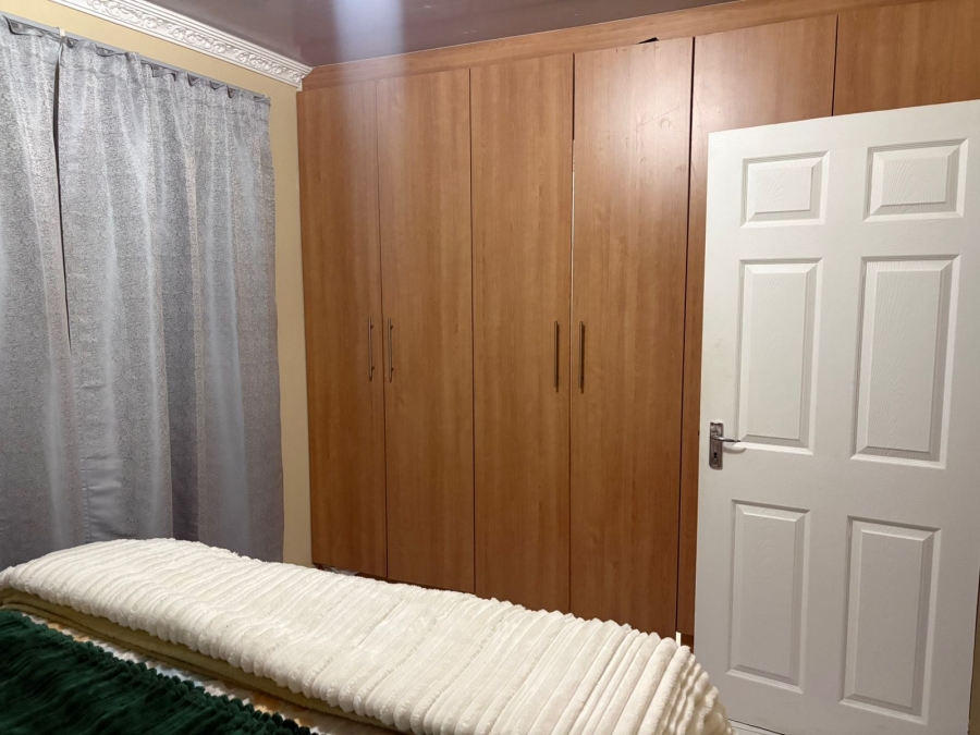 To Let 1 Bedroom Property for Rent in Tlhabane West North West